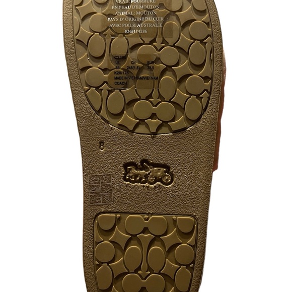 Coach - Picture 3 of 3